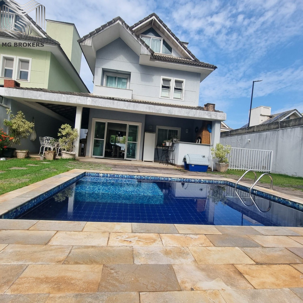 Conheça Piscina Frontal do imóvel - Casa à venda Avenida Tim Maia, Recreio dos Bandeirantes, Rio de Janeiro - R$ 1.700.000 - MGB0461 - 1 Piscina Frontal - 1