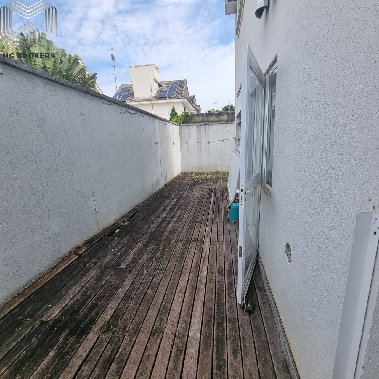 Conheça Quintalr Lateral do imóvel - Casa à venda Avenida Tim Maia, Recreio dos Bandeirantes, Rio de Janeiro - R$ 1.700.000 - MGB0461 - 14 Quintalr Lateral - 14