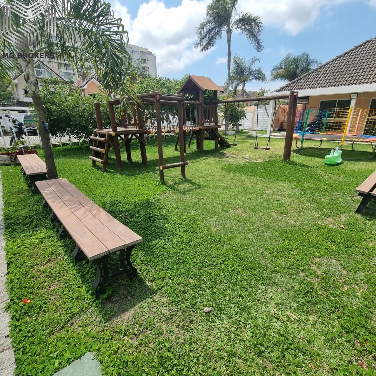 Conheça Area Para Crianças do imóvel - Casa à venda Avenida Tim Maia, Recreio dos Bandeirantes, Rio de Janeiro - R$ 1.700.000 - MGB0461 - 15 Area Para Crianças - 15