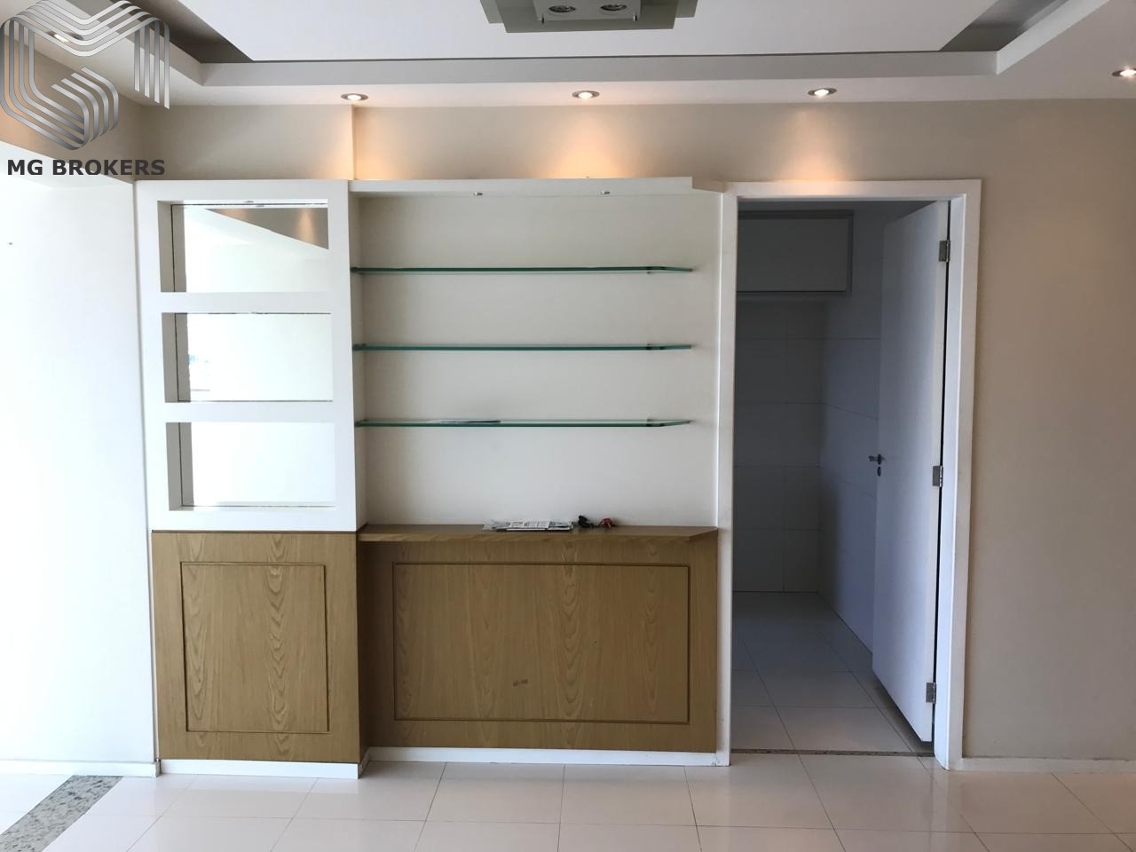 Conheça Foto 01 do imóvel - Apartamento à venda Avenida Embaixador Abelardo Bueno, Barra da Tijuca, Rio de Janeiro - R$ 1.030.000 - MGB0465 - 7 Foto 01 - 7
