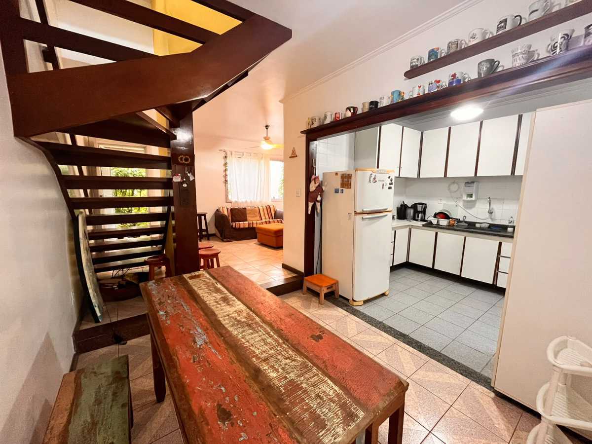 Conheça Sala de jantar do imóvel - Casa em Condomínio 3 quartos à venda Ubatuba,SP - R$ 850.000 - MRCN30001 - 5 Sala de jantar - 5