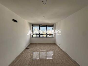 EXCELENTE SALA 24M² PARA ALUGAR NA TIJUCA - SA0178