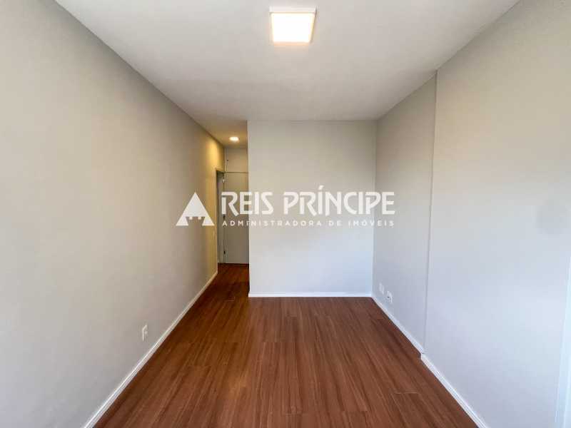 Conheça IMG_3669 do imóvel - EXCELENTE APARTAMENTO COM 2 QUARTOS, SENDO 1 SUÍTE PARA ALUGAR NA BARRA DA TIJUCA - PARQUE DAS ROSAS - AP1144 - 18 IMG_3669 - 18