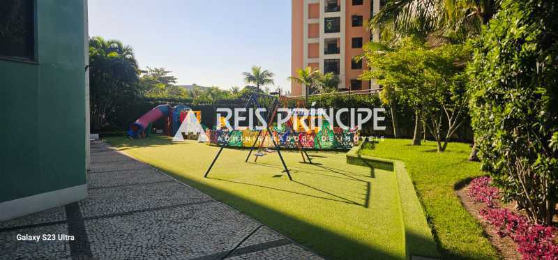 Conheça WhatsApp Image 2026-07-20 at 1 do imóvel - APARTAMENTO DUPLEX COM 3 SUÍTES PARA ALUGAR NA BARRA DA TIJUCA - AD0020 - 30 WhatsApp Image 2026-07-20 at 1 - 30