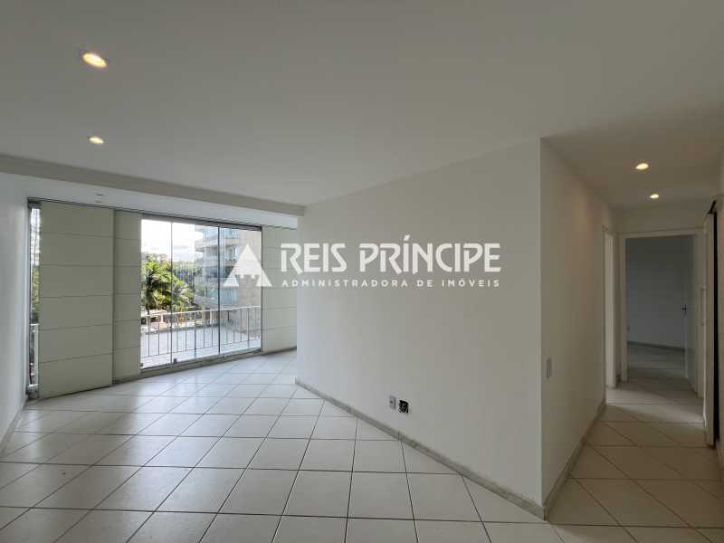 Conheça IMG_4480 do imóvel - EXCELENTE APARTAMENTO 2 QUARTOS, SENDO 1 SUÍTE PARA ALUGAR NA BARRA DA TIJUCA | PARQUE DAS ROSAS - AP1983 - 1 IMG_4480 - 1