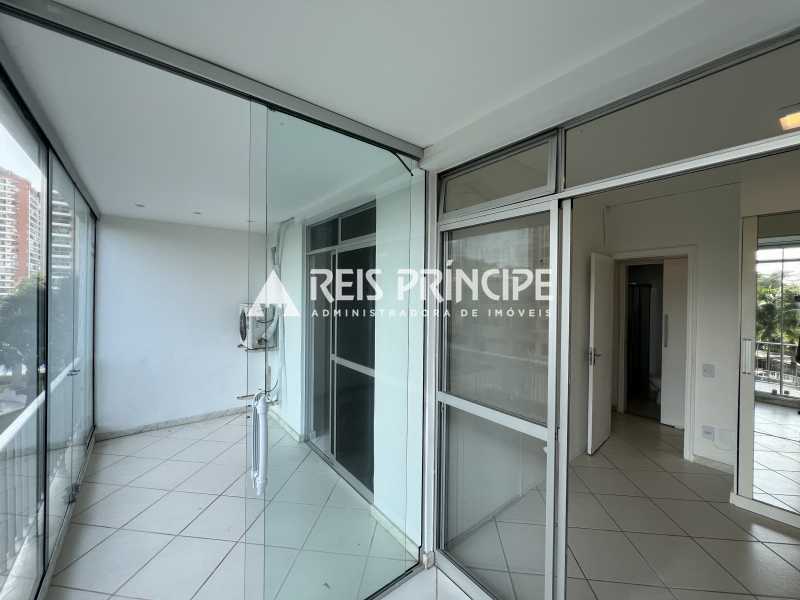 Conheça IMG_4484 do imóvel - EXCELENTE APARTAMENTO 2 QUARTOS, SENDO 1 SUÍTE PARA ALUGAR NA BARRA DA TIJUCA | PARQUE DAS ROSAS - AP1983 - 16 IMG_4484 - 16