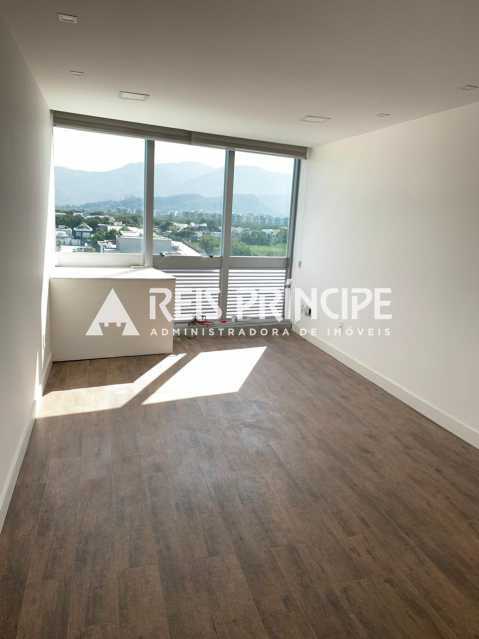 Conheça WhatsApp Image 2025-10-15 at 1 do imóvel - SALA COM 24M² PARA ALUGAR NO RECREIO DOS BANDEIRANTES - SA0342 - 2 WhatsApp Image 2025-10-15 at 1 - 2