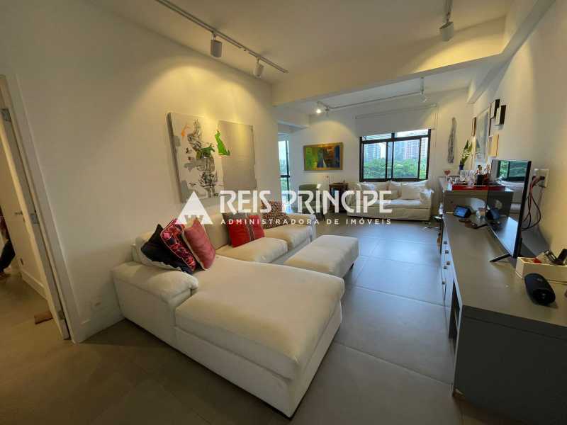 Conheça WhatsApp Image 2025-06-11 at 1 do imóvel - EXCELENTE APARTAMENTO 3 QUARTOS NA BARRA DA TIJUCA - AP3148 - 2 WhatsApp Image 2025-06-11 at 1 - 2