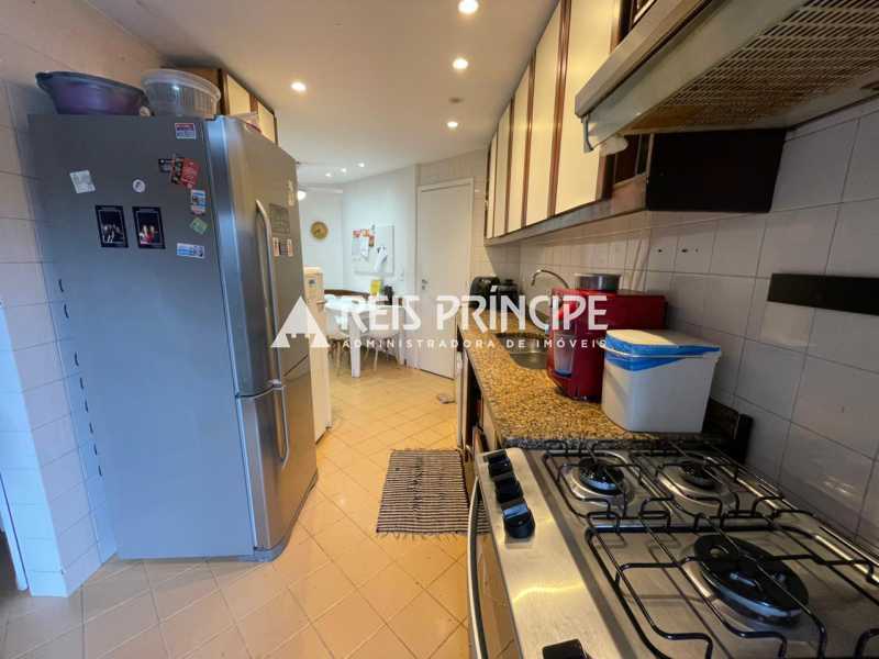 Conheça WhatsApp Image 2025-06-11 at 1 do imóvel - EXCELENTE APARTAMENTO 3 QUARTOS NA BARRA DA TIJUCA - AP3148 - 5 WhatsApp Image 2025-06-11 at 1 - 5