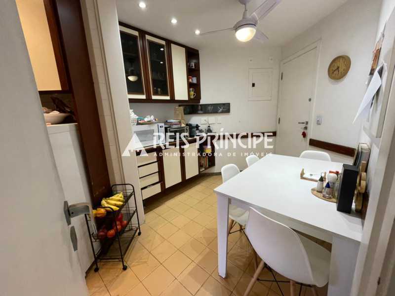 Conheça WhatsApp Image 2025-06-11 at 1 do imóvel - EXCELENTE APARTAMENTO 3 QUARTOS NA BARRA DA TIJUCA - AP3148 - 6 WhatsApp Image 2025-06-11 at 1 - 6