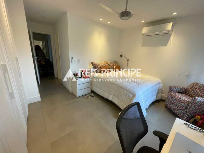 Conheça WhatsApp Image 2025-06-11 at 1 do imóvel - EXCELENTE APARTAMENTO 3 QUARTOS NA BARRA DA TIJUCA - AP3148 - 10 WhatsApp Image 2025-06-11 at 1 - 10
