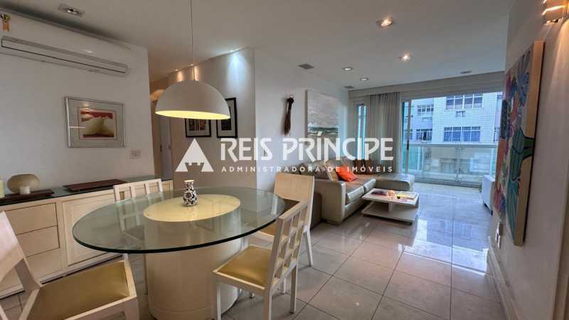 WhatsApp Image 2025-10-04 at 1 - 1