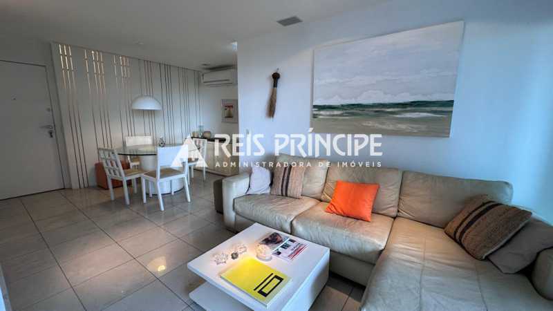 WhatsApp Image 2025-10-04 at 1 - 3