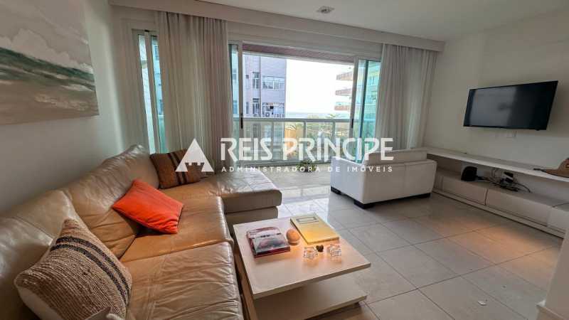 WhatsApp Image 2025-10-04 at 1 - 2