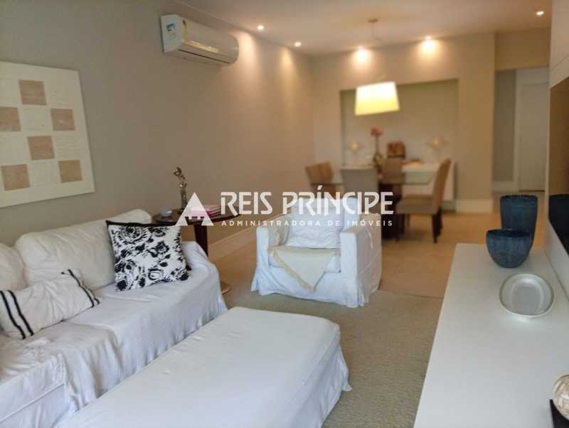 WhatsApp Image 2025-09-08 at 1 - 7