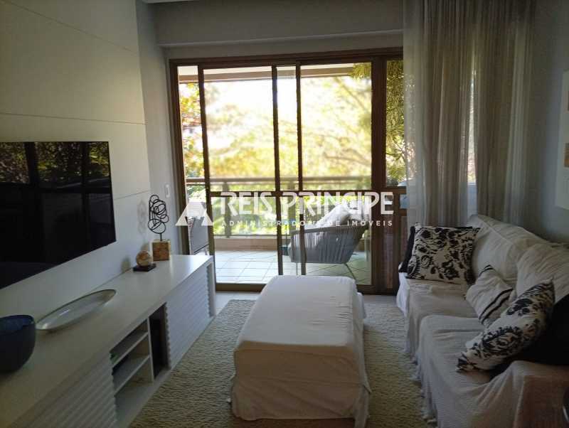 WhatsApp Image 2025-09-08 at 1 - 6