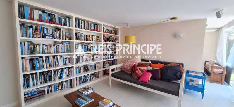 WhatsApp Image 2025-10-13 at 1 - 28