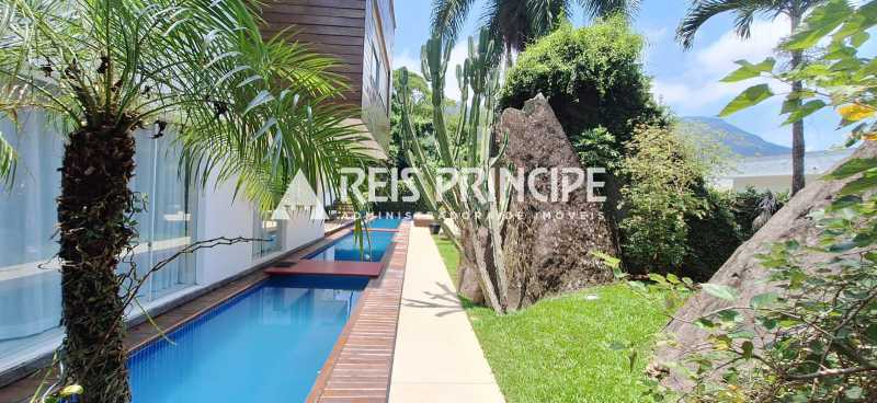 WhatsApp Image 2025-10-13 at 1 - 5