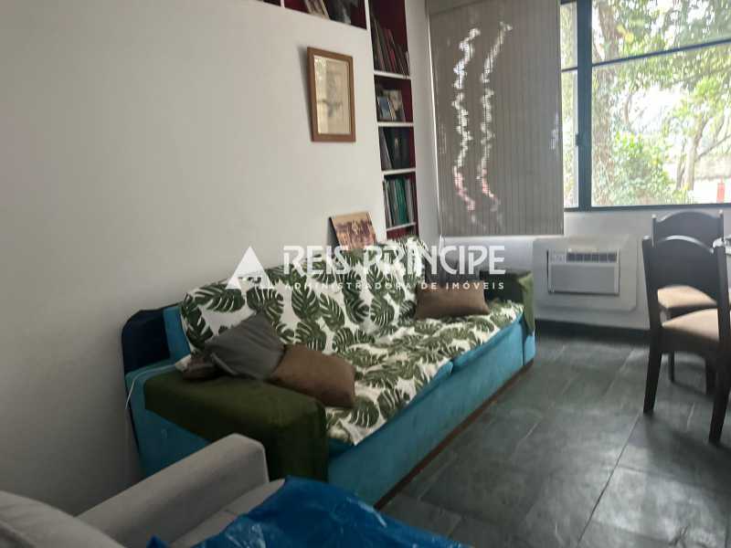 Conheça WhatsApp Image 2025-10-16 at 1 do imóvel - APARTAMENTO COM 1 QUARTO PARA VENDA E /OU LOCAÇÃO NA BARRA DA TIJUCA - AP3232 - 2 WhatsApp Image 2025-10-16 at 1 - 2