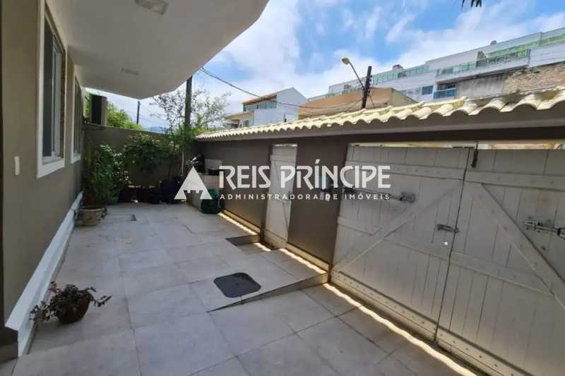 WhatsApp Image 2025-10-17 at 1 - 25