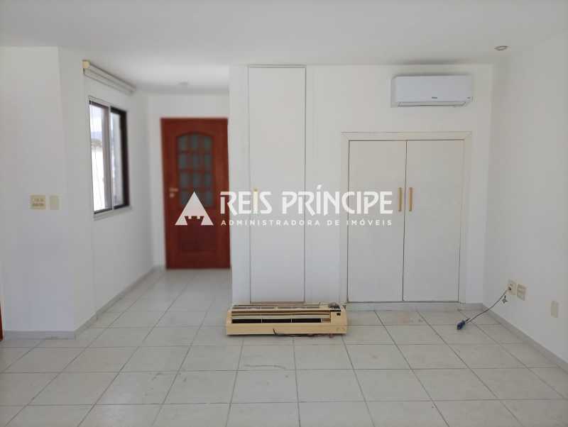 Conheça WhatsApp Image 2025-11-14 at 1 do imóvel - ÓTIMA COBERTURA DUPLEX 3 QUARTOS PARA ALUGAR NO RECREIO DOS BANDEIRANTES - CO0250 - 27 WhatsApp Image 2025-11-14 at 1 - 27