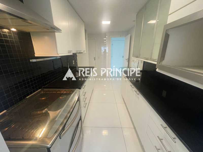 WhatsApp Image 2025-11-17 at 1 - 7