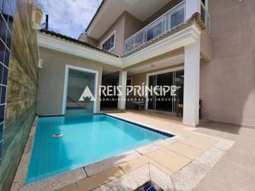 EXCELENTE CASA TRIPLEX COM 4 SUÍTES PARA ALUGAR EM VARGEM GRANDE - CA0678