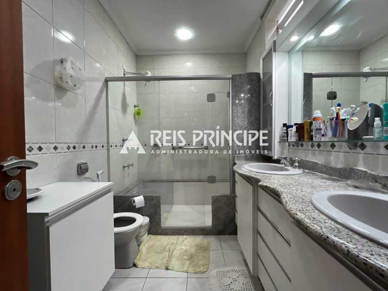 WhatsApp Image 2025-12-16 at 0 - 5