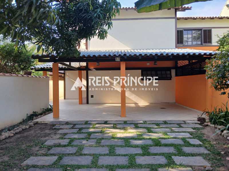 Conheça WhatsApp Image 2025-12-17 at 1 do imóvel - OTIMA CASA DUPLEX 5 QUARTOS, SENDO 2 SUÍTES PARA ALUGAR NA BARRA DA TIJUCA - CA0682 - 4 WhatsApp Image 2025-12-17 at 1 - 4