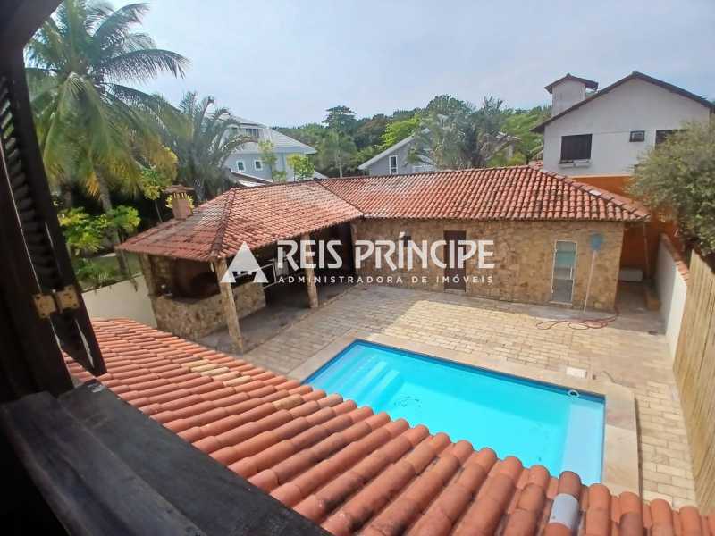 Conheça WhatsApp Image 2025-12-17 at 1 do imóvel - OTIMA CASA DUPLEX 5 QUARTOS, SENDO 2 SUÍTES PARA ALUGAR NA BARRA DA TIJUCA - CA0682 - 30 WhatsApp Image 2025-12-17 at 1 - 30