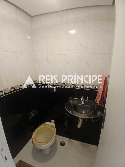 Conheça WhatsApp Image 2025-12-17 at 1 do imóvel - OTIMA CASA DUPLEX 5 QUARTOS, SENDO 2 SUÍTES PARA ALUGAR NA BARRA DA TIJUCA - CA0682 - 17 WhatsApp Image 2025-12-17 at 1 - 17