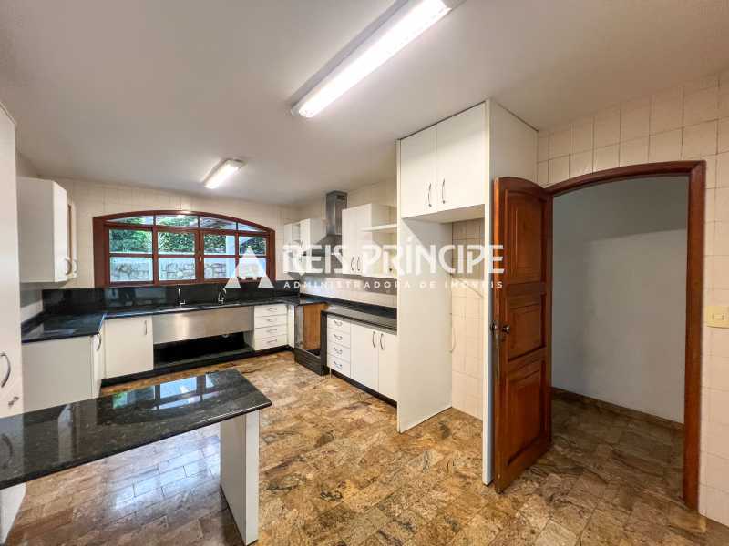 Conheça IMG_4670 do imóvel - EXCELENTE CASA DUPLEX 3 QUARTOS, SENDO 1 SUÍTE PARA ALUGAR NA BARRA DA TIJUCA - CA0696 - 14 IMG_4670 - 14