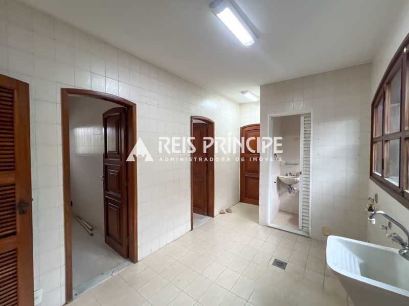 Conheça IMG_4676 do imóvel - EXCELENTE CASA DUPLEX 3 QUARTOS, SENDO 1 SUÍTE PARA ALUGAR NA BARRA DA TIJUCA - CA0696 - 16 IMG_4676 - 16