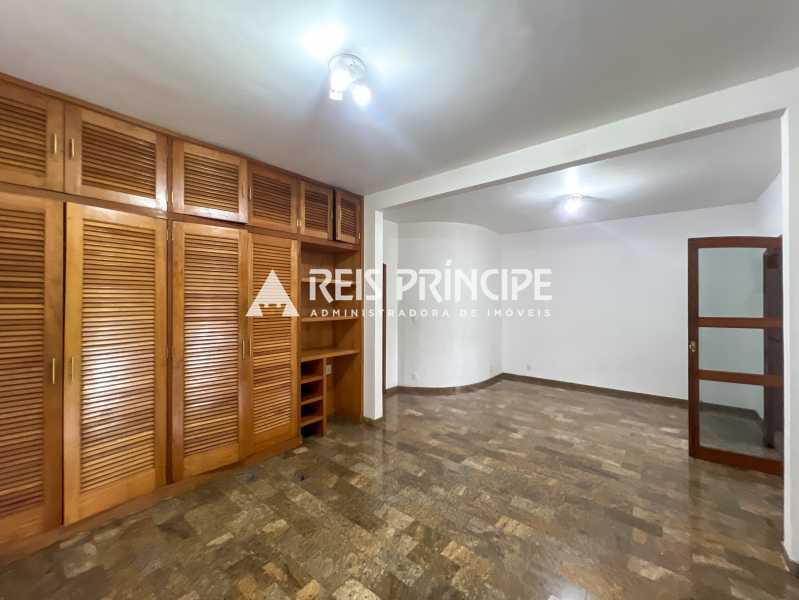 Conheça IMG_4686 do imóvel - EXCELENTE CASA DUPLEX 3 QUARTOS, SENDO 1 SUÍTE PARA ALUGAR NA BARRA DA TIJUCA - CA0696 - 21 IMG_4686 - 21