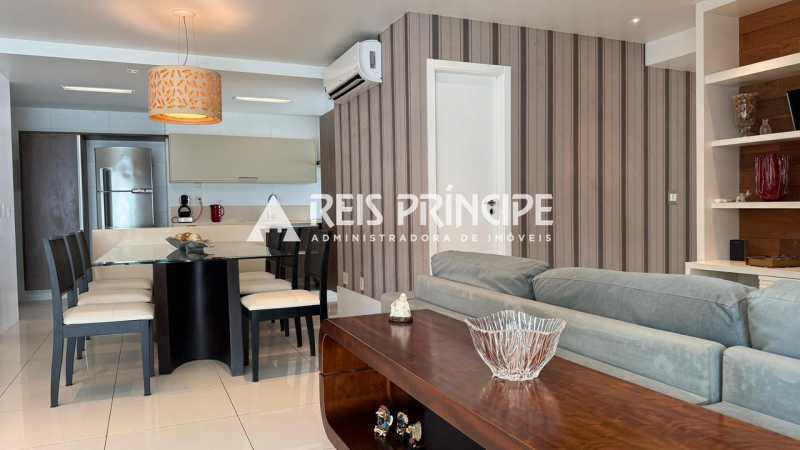Conheça WhatsApp Image 2026-02-10 at 0 do imóvel - ÓTIMO APARTAMENTO MOBÍLIADO COM 3 SUÍTES PARA ALUGAR NO PENÍNSULA - AP3285 - 5 WhatsApp Image 2026-02-10 at 0 - 5