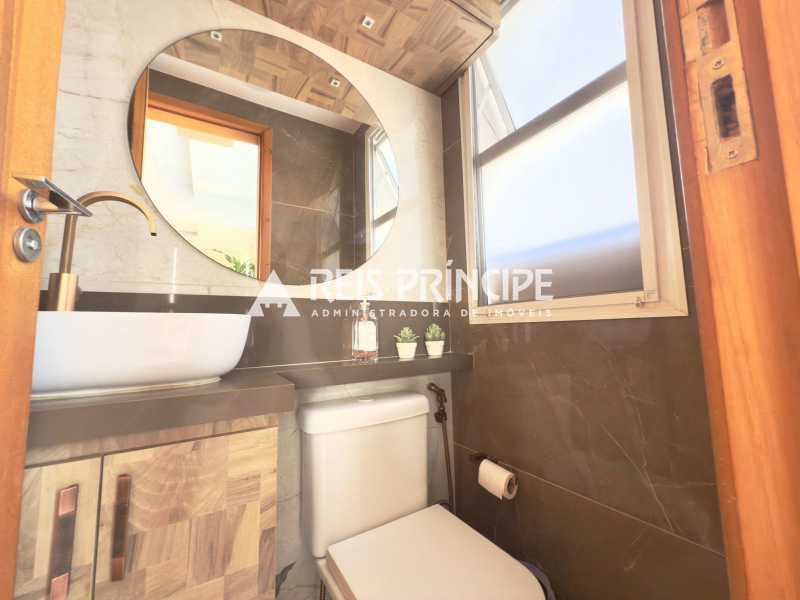 Conheça WhatsApp Image 2026-05-24 at 1 do imóvel - EXCELENTE COBERTURA DUPLEX 3 QUARTOS, SENDO 1 SUÍTE PARA LOCAÇÃO E VENDA NA BARRA OLIMPICA | RESERVA DO PARQUE - CO0269 - 29 WhatsApp Image 2026-05-24 at 1 - 29