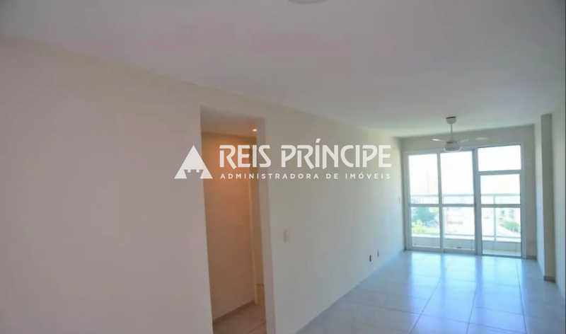 Conheça WhatsApp Image 2026-07-02 at 0 do imóvel - EXCELENTE APARTAMENTO DE 2 QUARTOS, SENDO 1 SUÍTE PARA ALUGAR NA BARRA DA TIJUCA - AP3427 - 1 WhatsApp Image 2026-07-02 at 0 - 1