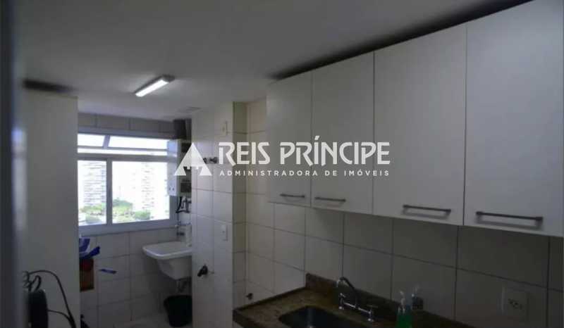 Conheça WhatsApp Image 2026-07-02 at 0 do imóvel - EXCELENTE APARTAMENTO DE 2 QUARTOS, SENDO 1 SUÍTE PARA ALUGAR NA BARRA DA TIJUCA - AP3427 - 3 WhatsApp Image 2026-07-02 at 0 - 3