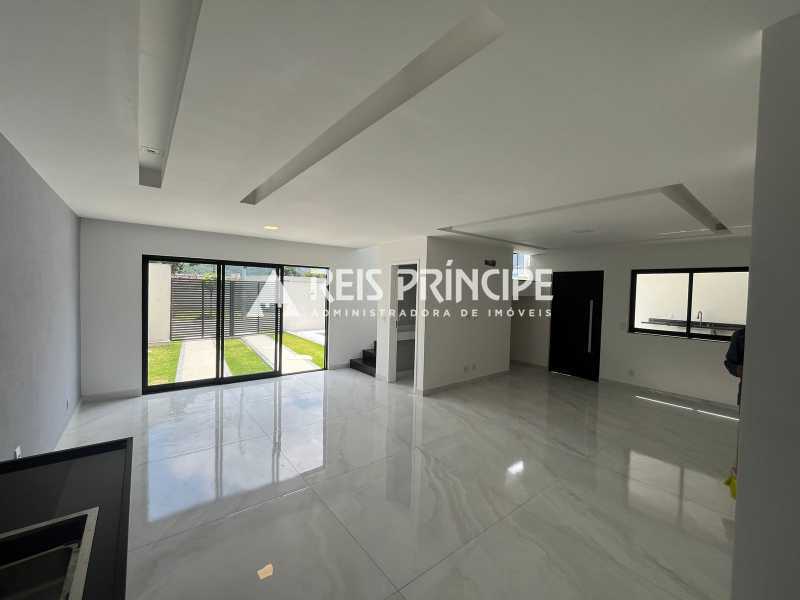 Conheça WhatsApp Image 2026-08-03 at 1 do imóvel - EXCELENTE CASA TRIPLEX COM 3 SUÍTES PARA VENDA EM VARGEM PEQUENA - CA0752 - 14 WhatsApp Image 2026-08-03 at 1 - 14