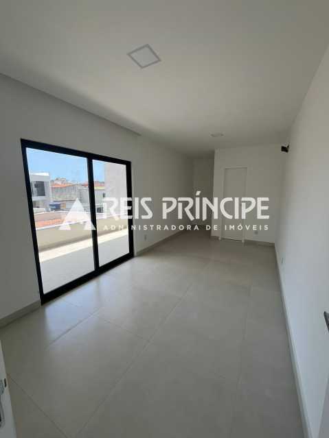 Conheça WhatsApp Image 2026-08-03 at 1 do imóvel - EXCELENTE CASA TRIPLEX COM 3 SUÍTES PARA VENDA EM VARGEM PEQUENA - CA0752 - 22 WhatsApp Image 2026-08-03 at 1 - 22