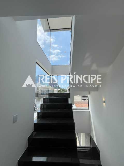 Conheça WhatsApp Image 2026-08-03 at 1 do imóvel - EXCELENTE CASA TRIPLEX COM 3 SUÍTES PARA VENDA EM VARGEM PEQUENA - CA0752 - 18 WhatsApp Image 2026-08-03 at 1 - 18