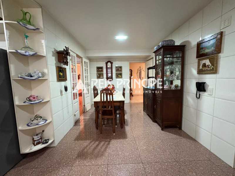 Conheça WhatsApp Image 2026-08-28 at 1 do imóvel - ÓTIMO APARTAMENTO 4 QUARTOS, SENDO 2 SUÍTES PARA VENDA NO FLAMENGO - AP3463 - 14 WhatsApp Image 2026-08-28 at 1 - 14