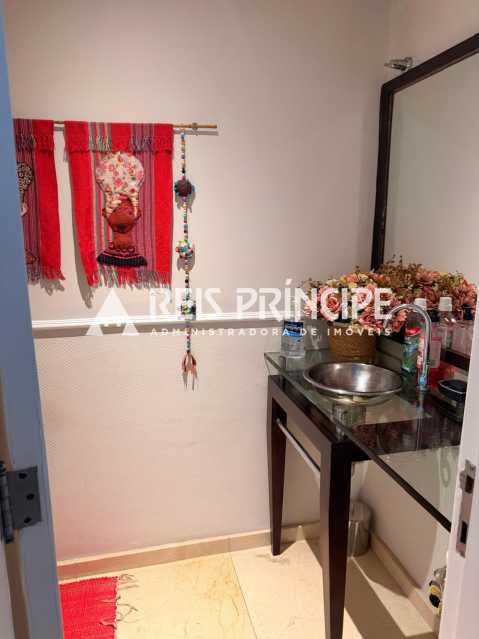 Conheça WhatsApp Image 2026-08-31 at 1 do imóvel - EXCELENTE APARTAMENTO 3 QUARTOS, SENDO 1 SUÍTE PARA ALUGAR NA BARRA DA TIJUCA | ALFA BARRA - AP3464 - 26 WhatsApp Image 2026-08-31 at 1 - 26
