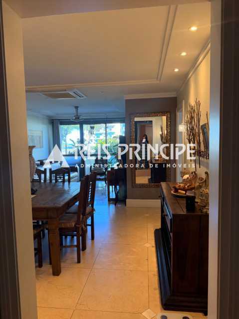 Conheça WhatsApp Image 2026-08-31 at 1 do imóvel - EXCELENTE APARTAMENTO 3 QUARTOS, SENDO 1 SUÍTE PARA ALUGAR NA BARRA DA TIJUCA | ALFA BARRA - AP3464 - 5 WhatsApp Image 2026-08-31 at 1 - 5