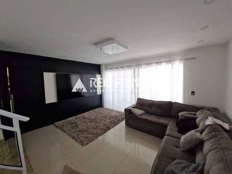 Conheça WhatsApp Image 2026-09-01 at 1 do imóvel - ÓTIMA CASA TRIPLEX 4 QUARTOS, SENDO 3 SUÍTES PARA VENDA NO RECREIO DOS BANDEIRANTES - CA0758 - 13 WhatsApp Image 2026-09-01 at 1 - 13