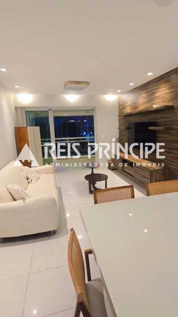 Conheça WhatsApp Image 2026-09-01 at 1 do imóvel - LUXUOSO APARTAMENTO MOBILIADO COM 2 SUÍTES PARA LOCAÇÃO NA BARRA DA TIJUCA | PENÍNSULA - AP5759 - 3 WhatsApp Image 2026-09-01 at 1 - 3