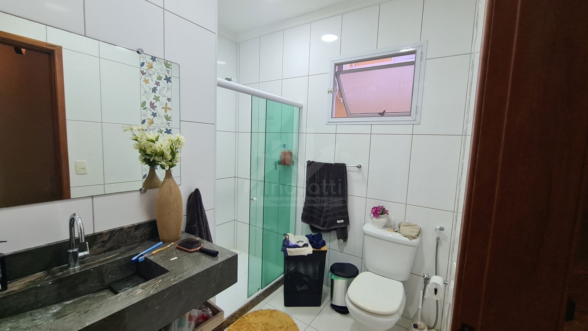 Conheça Banheiro Suíte do imóvel - Casa em Condomínio 3 quartos à venda Ponta Grossa, Maricá - R$ 997.000 - CA0997 - 12 Banheiro Suíte - 12
