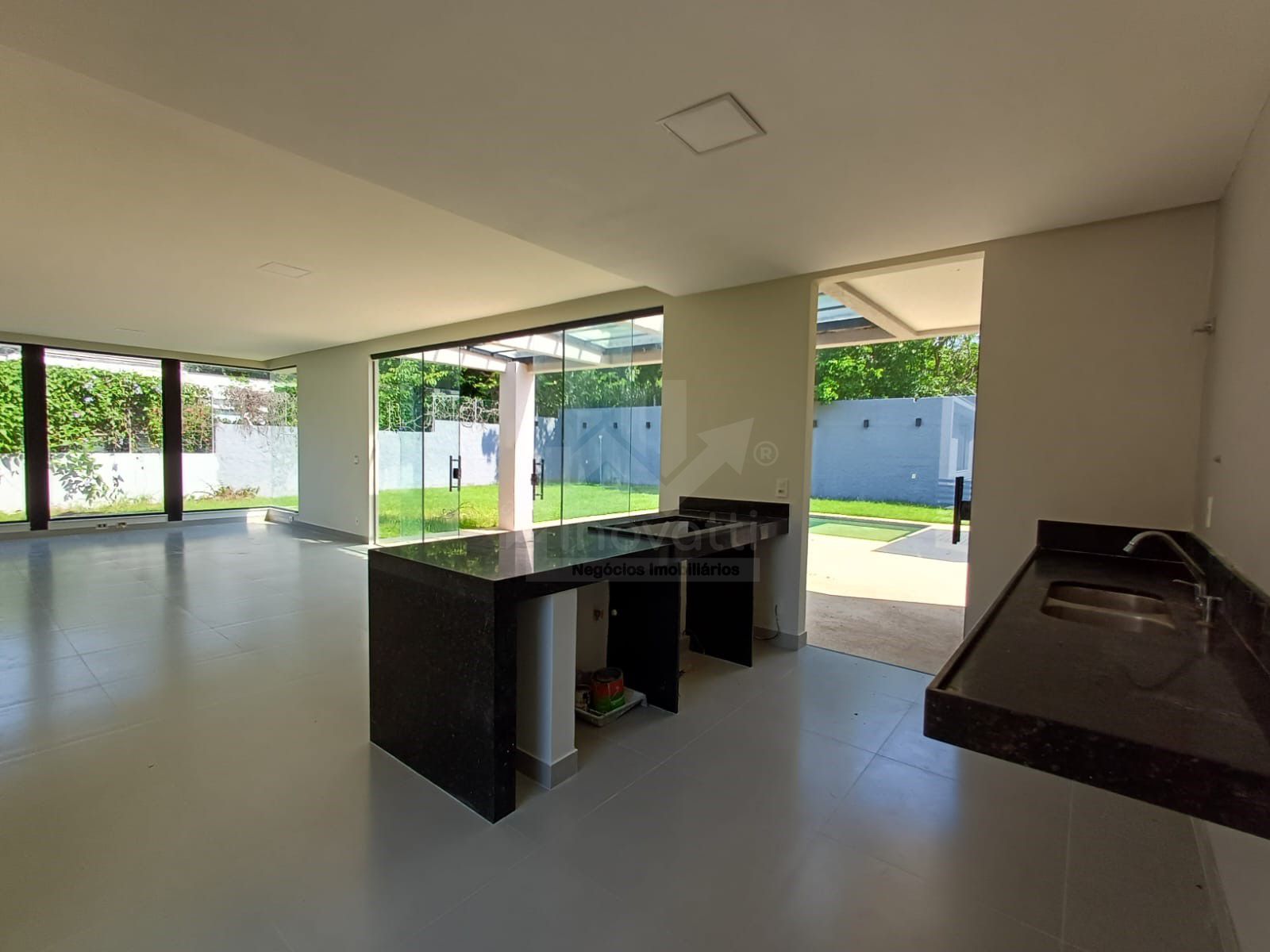 Conheça sala com cozinha 1.3 do imóvel - Casa em Condomínio 4 quartos à venda Ubatiba, Maricá - R$ 1.500.000 - CA1244 - 33 sala com cozinha 1.3 - 33