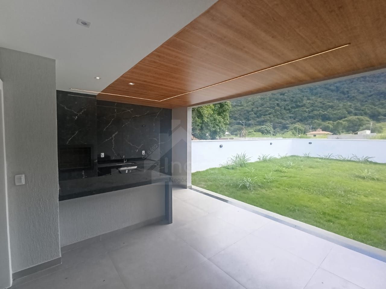 Conheça Área externa/churrasqueira do imóvel - Casa em Condomínio 3 quartos à venda Ubatiba, Maricá - R$ 860.000 - CA1253 - 4 Área externa/churrasqueira - 4