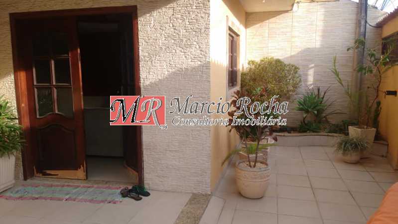 Conheça 36404211_776635819205759_91561 do imóvel - Valqueire casa quintal 4 quartos 3 suítes 2vgs piscina - VLCN40014 - 4 36404211_776635819205759_91561 - 4